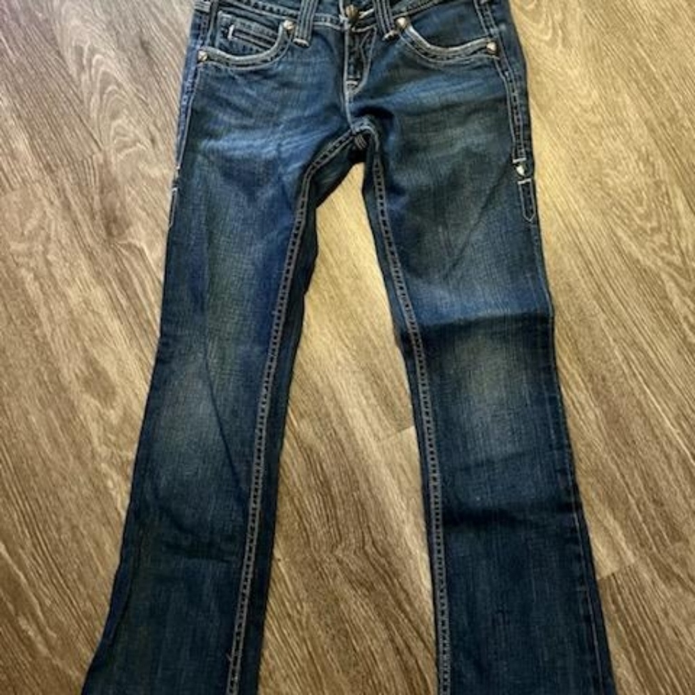 Sang Real straight fit size 27 medium wash jeans...